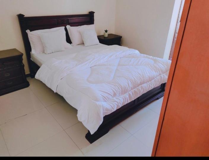 Masaki-Sea View 2-Bedroom Apt With Free Wi-Fi Dar es Salaam Esterno foto